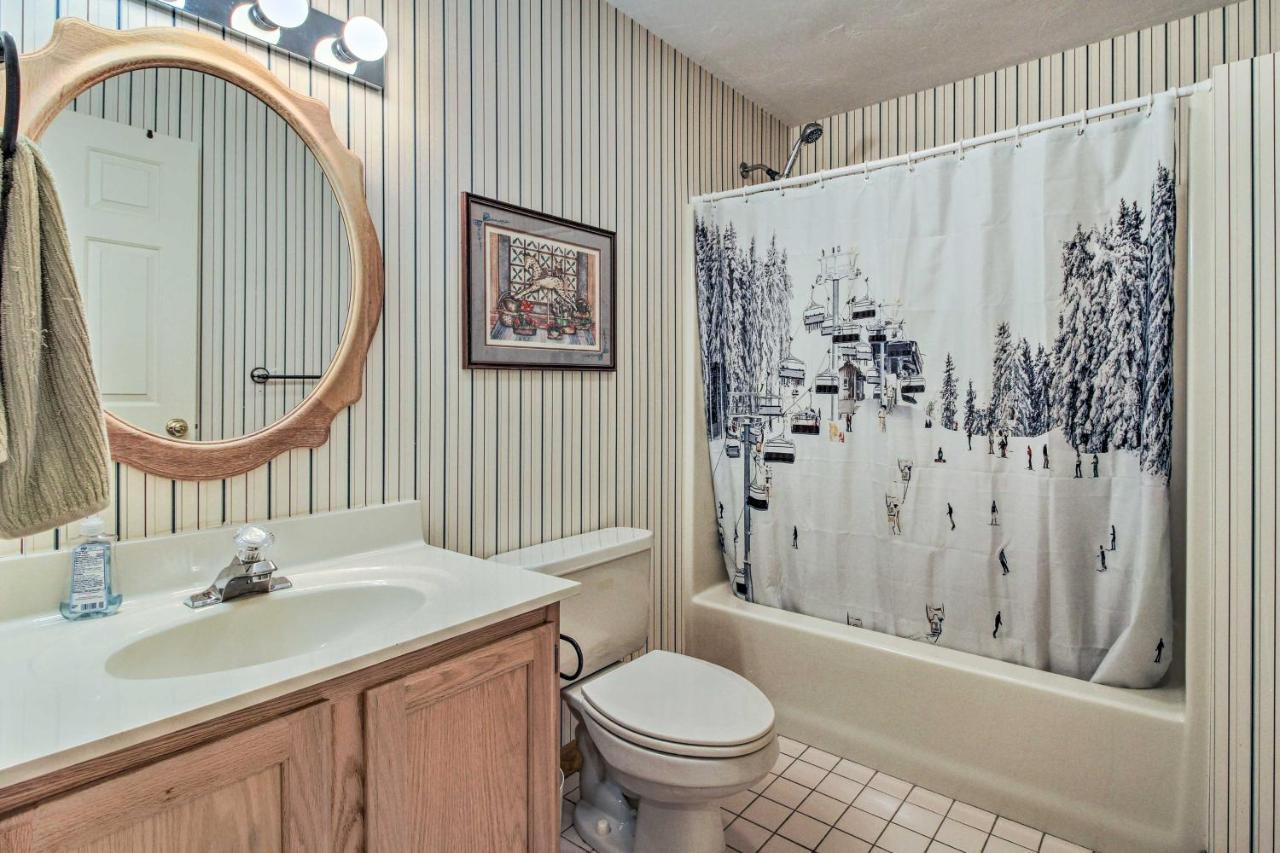 Timber Creek Townhome With 2 Decks And Mtn Views! West Dover Eksteriør bilde